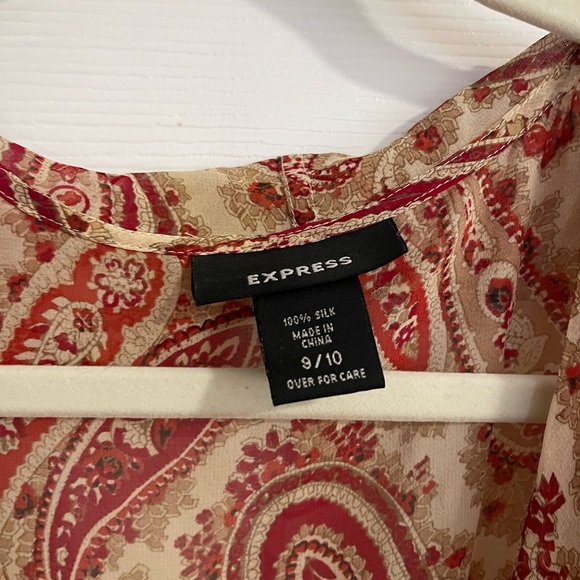 100% Silk Ruffle blouse - Picture 4 of 5